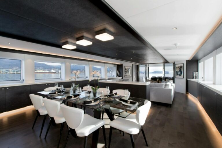 Main Salon Dining Area