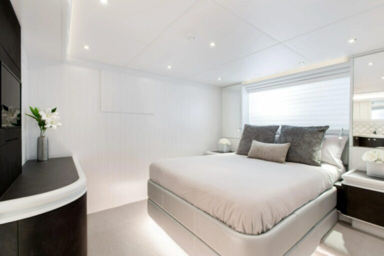 Lower Deck VIP Cabin Ensuit Head