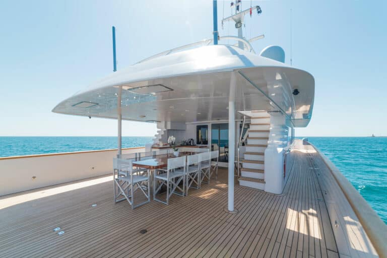 Motor Yacht Berzinc Sun Deck