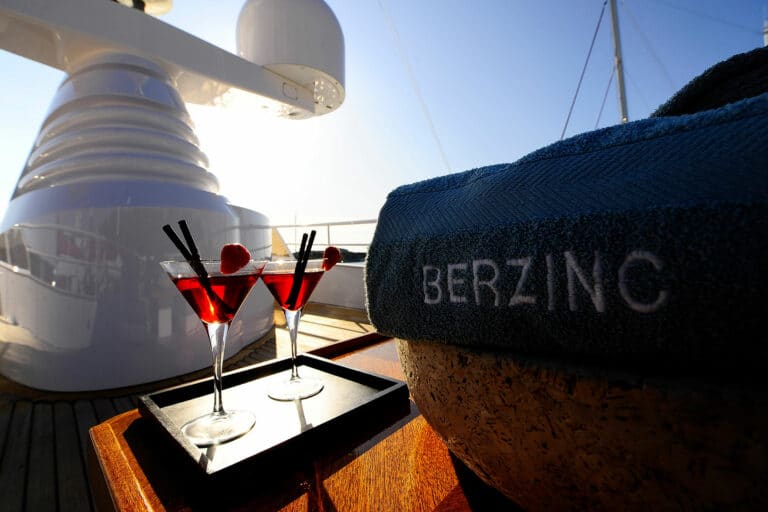 Motor Yacht Berzinc Cocktails