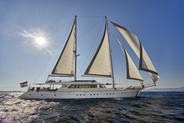 LADY-GITA-yacht-available-for-charter