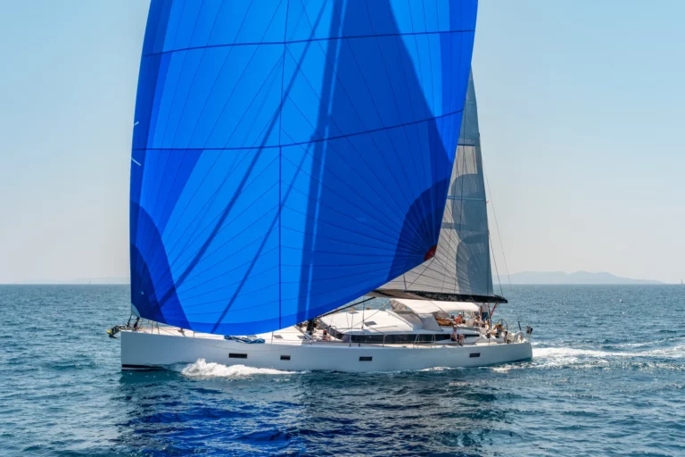 908fdf20-722f-11ec-8afb-81997de15fa7-WINK_superyacht_for_sale_charter_01