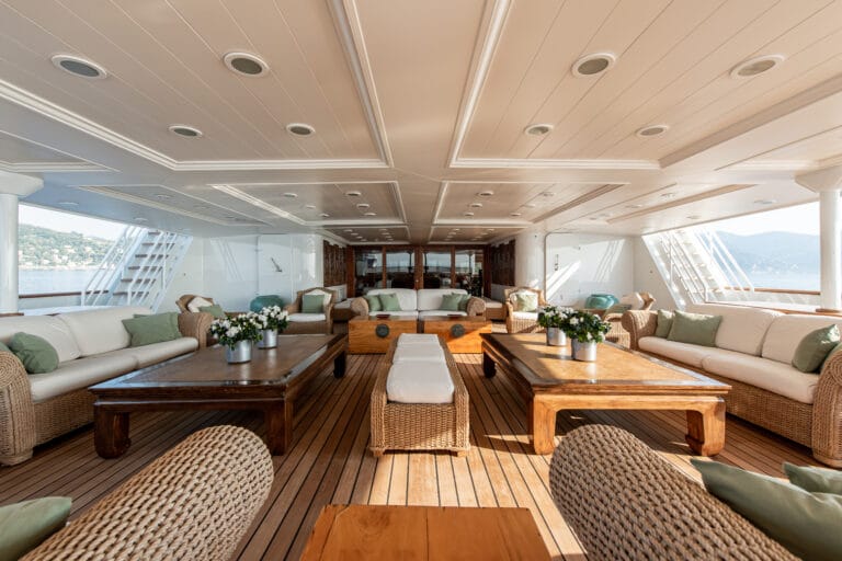 Main aft deck