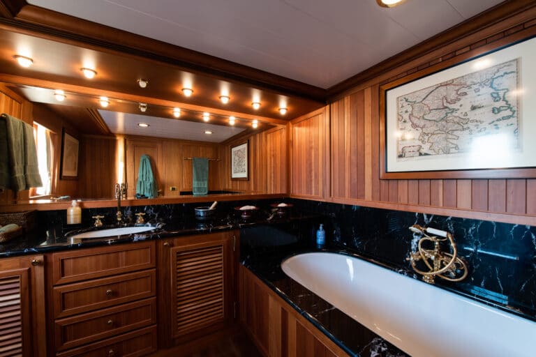 Main deck VIP bathroom