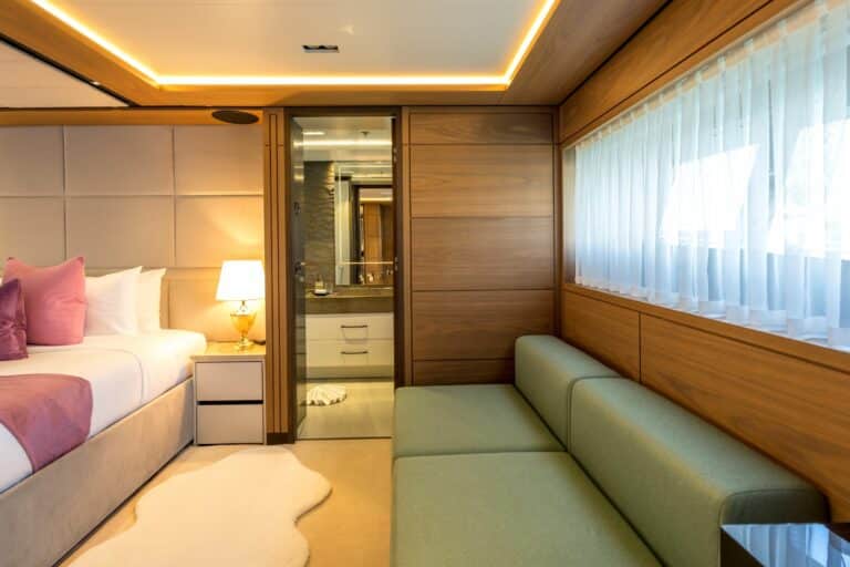 Navis One_4276_Master.Med