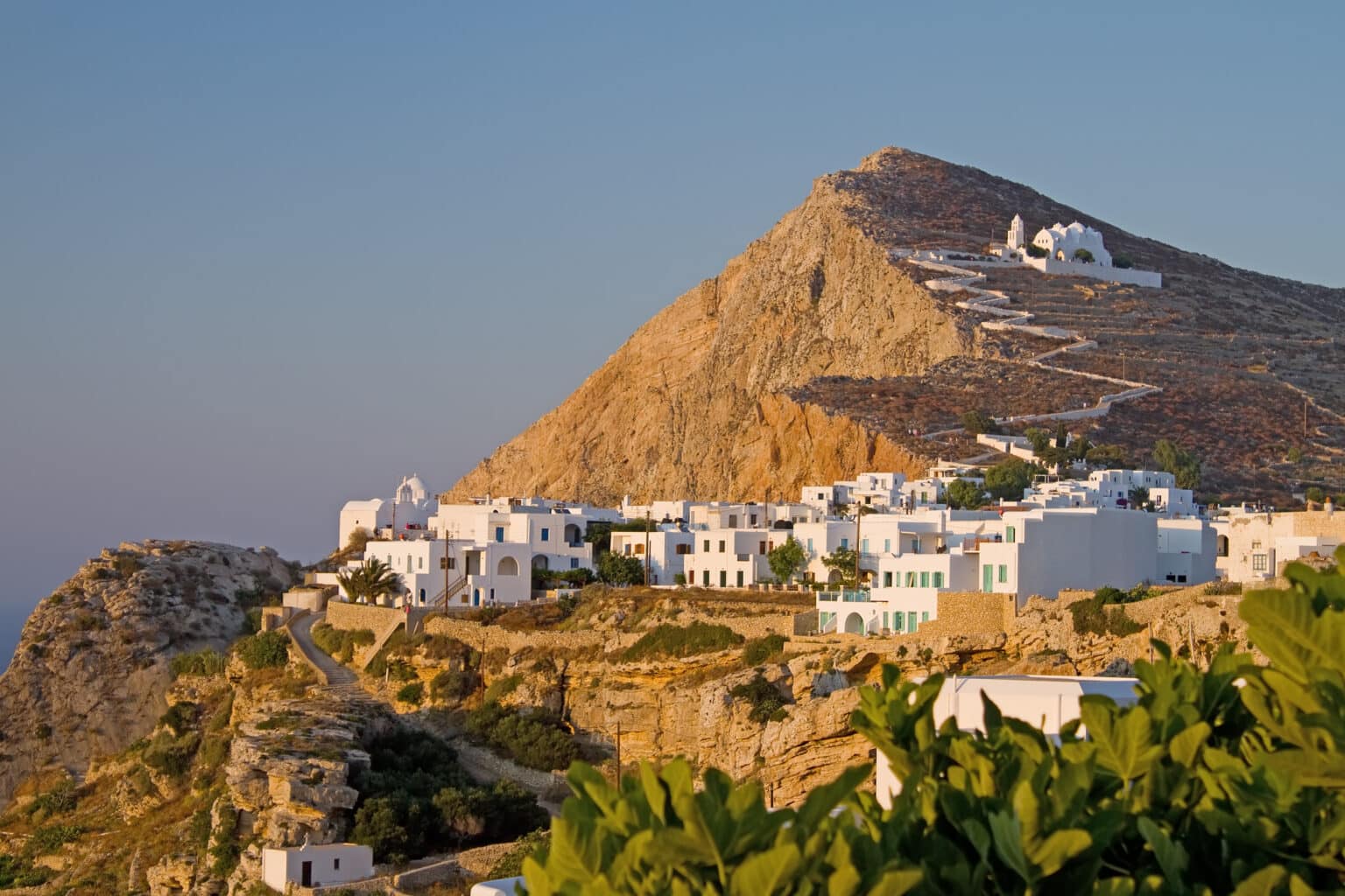 Folegandros_CYCLADES_shutterstock_80927701