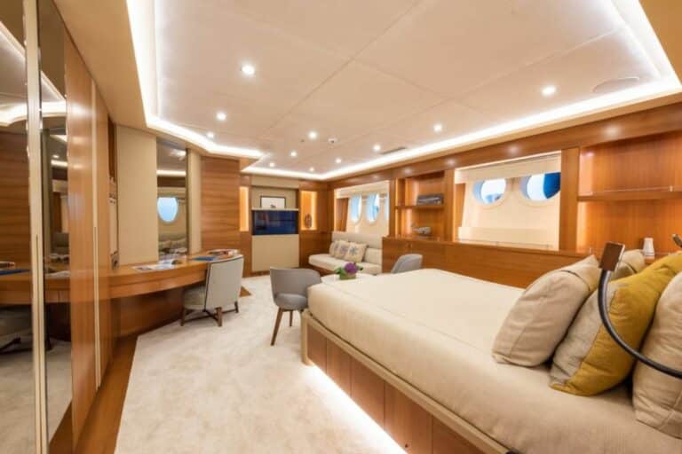 aresteas vip cabin image 3