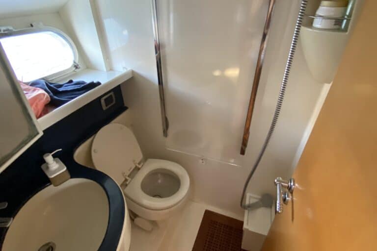 BAIA Flash - Maan 15 - bathroom 1