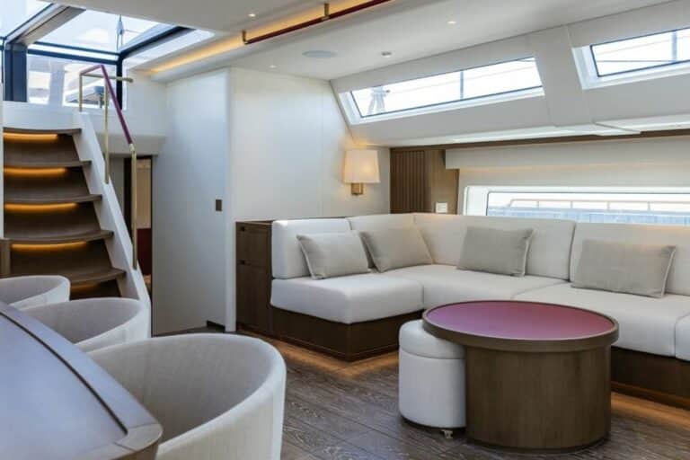 bgyb_charter_fancy_interior_2